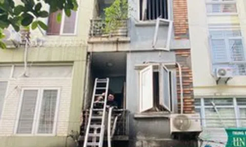 5 người thoát nạn trong đám cháy nhờ căn hộ không lắp 'chuồng cọp'