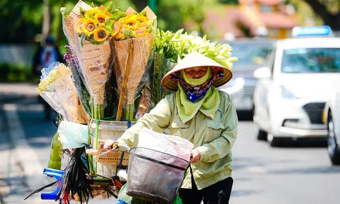 Lên ngưỡng 40 độ C, Hà Nội và Trung Bộ nắng nóng gay gắt kéo dài