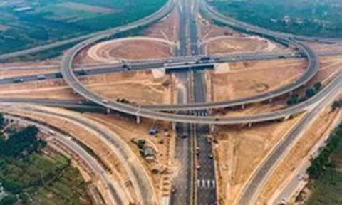 Thay thế kịp thời cán bộ yếu kém, gây nhũng nhiễu trong quản lý đầu tư công