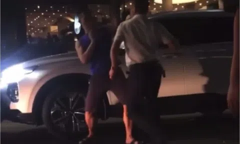 Thiếu tướng Đinh Văn Nơi tạm đình chỉ trưởng công an phường lăng mạ, đánh người