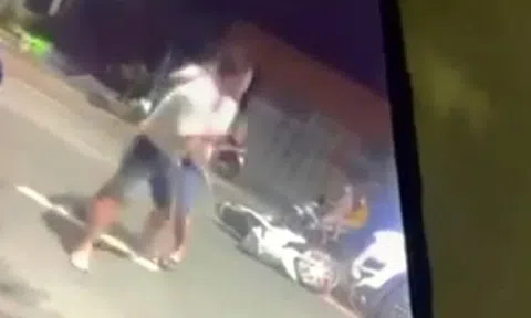 "Hổ báo" khi va chạm giao thông, 1 người bị đánh bất tỉnh