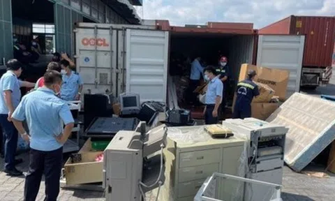 Cựu công an chống buôn lậu cầm đầu đường dây buôn lậu hơn 217 tỉ đồng