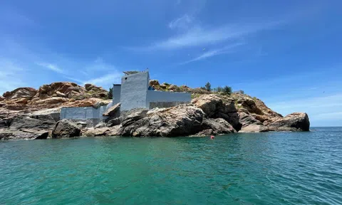 Cận cảnh đại công trình xây dựng trái phép trên đảo giáp ranh Bình Định – Phú Yên