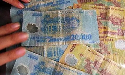 Đổi tiền rách nát, hư hỏng, cháy sém ở đâu, có mất phí không?