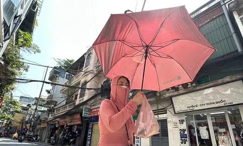 Miền Bắc, miền Trung nắng nóng kéo dài