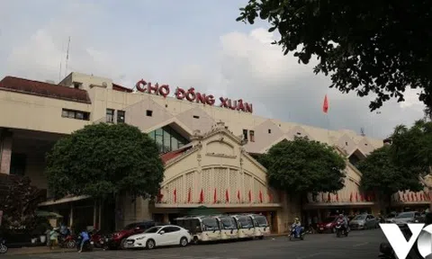 Cận cảnh cuộc sống thường nhật ở chợ lâu đời và lớn nhất ở Hà Nội