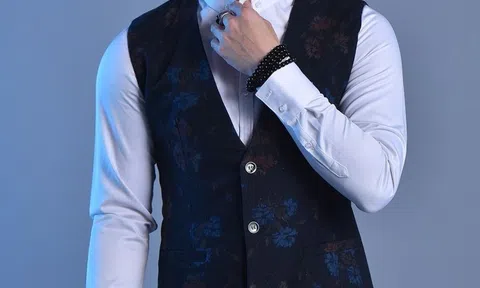 Khánh Phương: 'Tôi không cố ý khoe giàu'