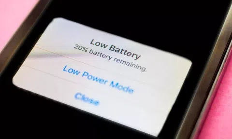 Vì sao iPhone cập nhật iOS mới thường tụt pin, sạc chậm