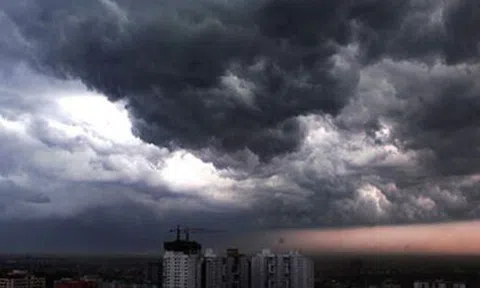 Chiều tối và đêm nay, nhiều nơi ở Bắc Bộ có mưa to đến rất to