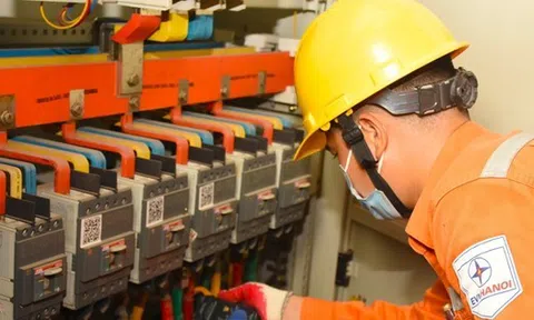 Hàng chục công ty, xưởng sản xuất ở Hà Nội mất điện cả ngày 3/6