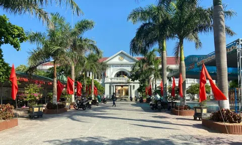 Quảng Bình: Sau hành động "lạ" của nữ hiệu trưởng, Ủy ban kiểm tra huyện sẽ vào cuộc