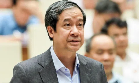 Bộ trưởng Nguyễn Kim Sơn nói gì về việc chi 100 tỉ phát triển thị trường và tập huấn SGK?