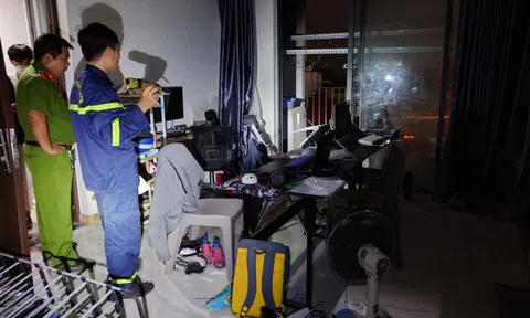 Cháy cục nóng máy điều hòa ở căn hộ chung cư vắng chủ