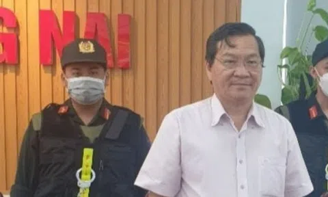 Bắt nguyên Hiệu trưởng Đại học Đồng Nai và các đồng phạm