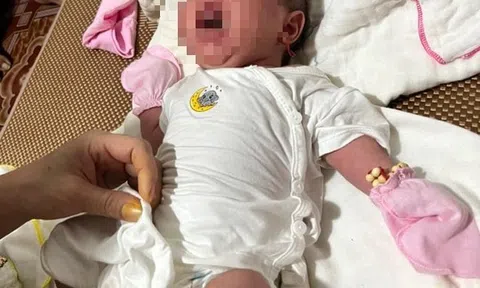 Bé gái 20 ngày tuổi bị bỏ rơi trước cổng nhà người khác