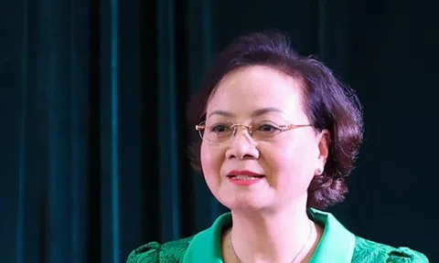 Bộ trưởng Bộ Nội vụ: Hướng tới bỏ thi, xét thăng hạng viên chức