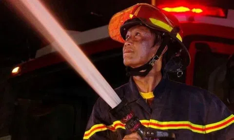 Một Trung tá cảnh sát Phòng cháy chữa cháy TP HCM được tặng danh hiệu Anh hùng