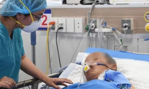 Nới lỏng nhiều quy định về kiểm soát COVID-19 trong cơ sở y tế