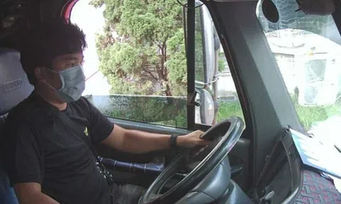 Tài xế container trộm hơn 2.000 đôi giày Dr. Martens trị giá tiền tỷ tại TPHCM