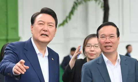 Chủ tịch nước Võ Văn Thưởng cùng Tổng thống Hàn Quốc ăn sáng, đi dạo bên Hồ Gươm