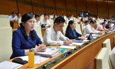 Quốc hội chốt nâng thời hạn visa lên 90 ngày