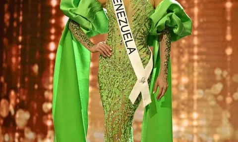 Top 10 'Nhan sắc vượt thời gian' 2022