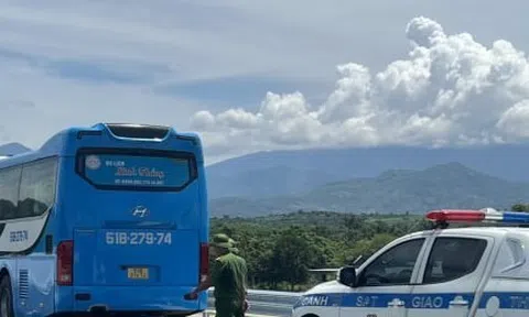 Xe chở đoàn thiện nguyện gặp nạn trên cao tốc Nha Trang – Cam Lâm: Nhân chứng kể gì?