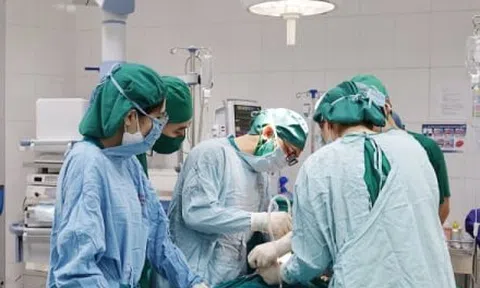 Bảng lương mới nhất của bác sỹ, y sỹ, y tá từ ngày 1/7