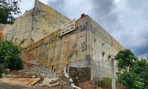 Chủ tịch phường bị đình chỉ vì để xây taluy cao 18m, nguy cơ sập