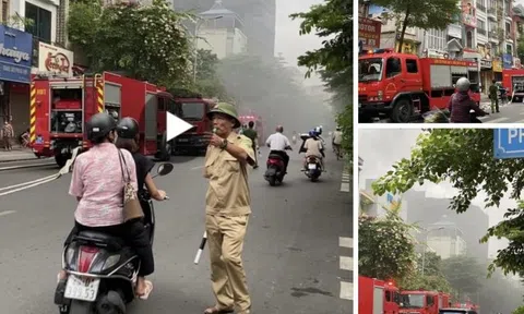 Hà Nội: Cháy nhà dân, 3 người mắc kẹt bên trong