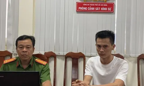 Từ 'vua bóng chuyền phủi' thành trùm buôn siêu xe