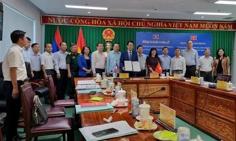 Vĩnh Long ký kết biên bản hợp tác với tỉnh Xiêng Khoảng (Lào)