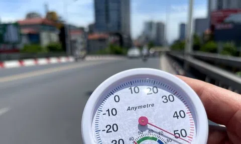 Miền Bắc nắng nóng đỉnh điểm trước khi chuyển mưa lớn