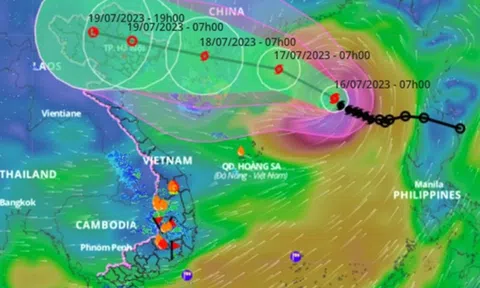 Quảng Ninh: Đưa người từ lồng bè lên bờ tránh bão Talim