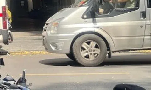 Vừa rút 60 triệu đồng từ ngân hàng, người phụ nữ bị tên cướp giật mất túi xách