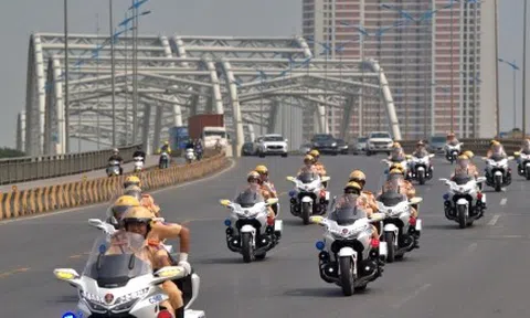 Cận cảnh dàn mô tô "khủng" chuyên dẫn đoàn, bảo vệ nguyên thủ quốc gia