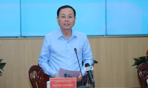 Bí thư Nguyễn Văn Hiếu: "Đừng 1 cửa chính mà 9 cửa phụ”