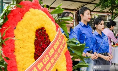 Tuổi trẻ Hội Luật gia Việt Nam tri ân các anh hùng, liệt sỹ