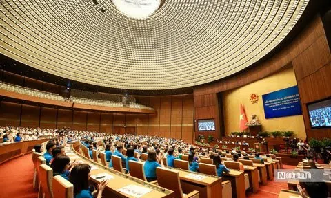 Người lao động quan tâm đến bảo hiểm xã hội, nhà ở