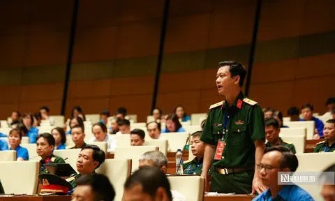 Chuyện "con nằm giường, bố mẹ trải chiếu nằm sàn" tại diễn đàn Người lao động