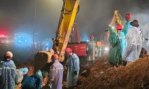 Vụ sạt lở đèo Bảo Lộc: Trắng đêm tìm kiếm nạn nhân cuối cùng