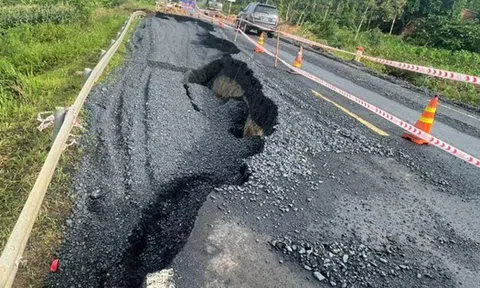 Tuyến đường tránh trăm tỉ ở Đắk Lắk vừa sụp lún, tạo hố sâu