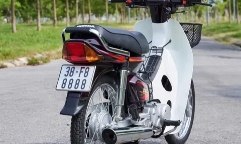 Xôn xao chuyện 2 người cùng khẳng định là chủ nhân biển số xe tứ quý 8888