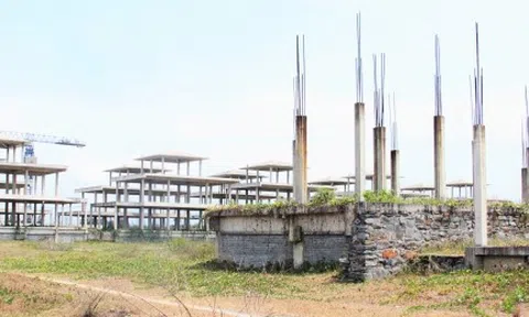 Khu du lịch 'đắp chiếu' gần 10 năm ở lô đất vàng ven biển Quảng Nam