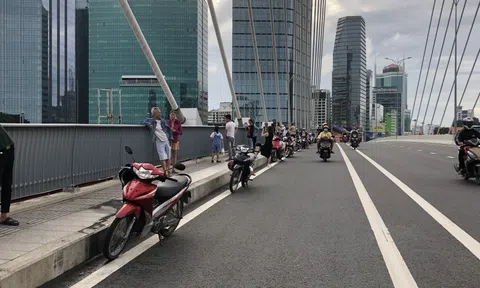 Hãy chầm chậm thưởng thức cảnh đẹp!