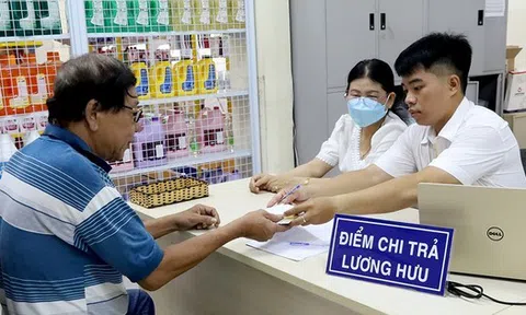 Chi trả hơn 2.000 tỷ đồng tiền lương hưu tháng 7