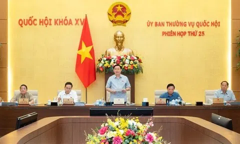 Khai mạc phiên họp thứ 25 của Ủy ban Thường vụ Quốc hội