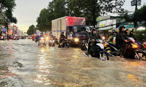 Ngàn người ở TP Biên Hòa lo sợ khi trời chuyển mưa
