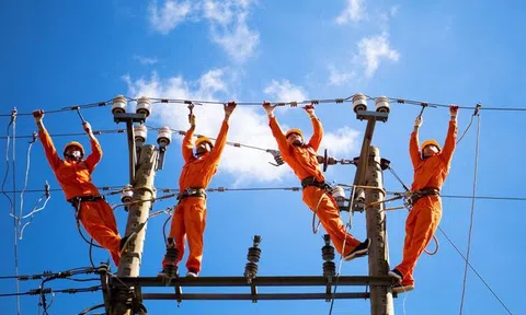 Thủ tướng yêu cầu sớm trình cơ chế thí điểm mua, bán điện trực tiếp