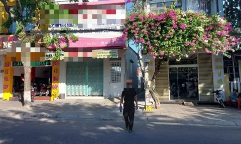 Phát hiện chuyện đau lòng trong ngôi nhà phát ra mùi hôi thối